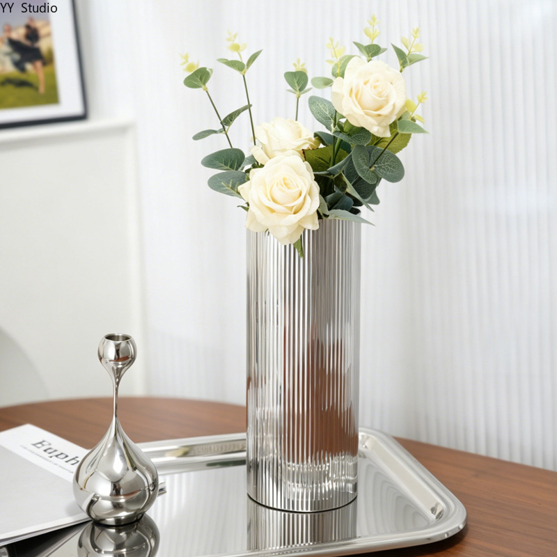 Vase en acier inoxydable de lu - Desk Setup Minimalist avis et prix